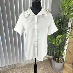 Shein Women's Sz M/6 White Button Up Rhinestone Split Collar Short Sleeve Shirt